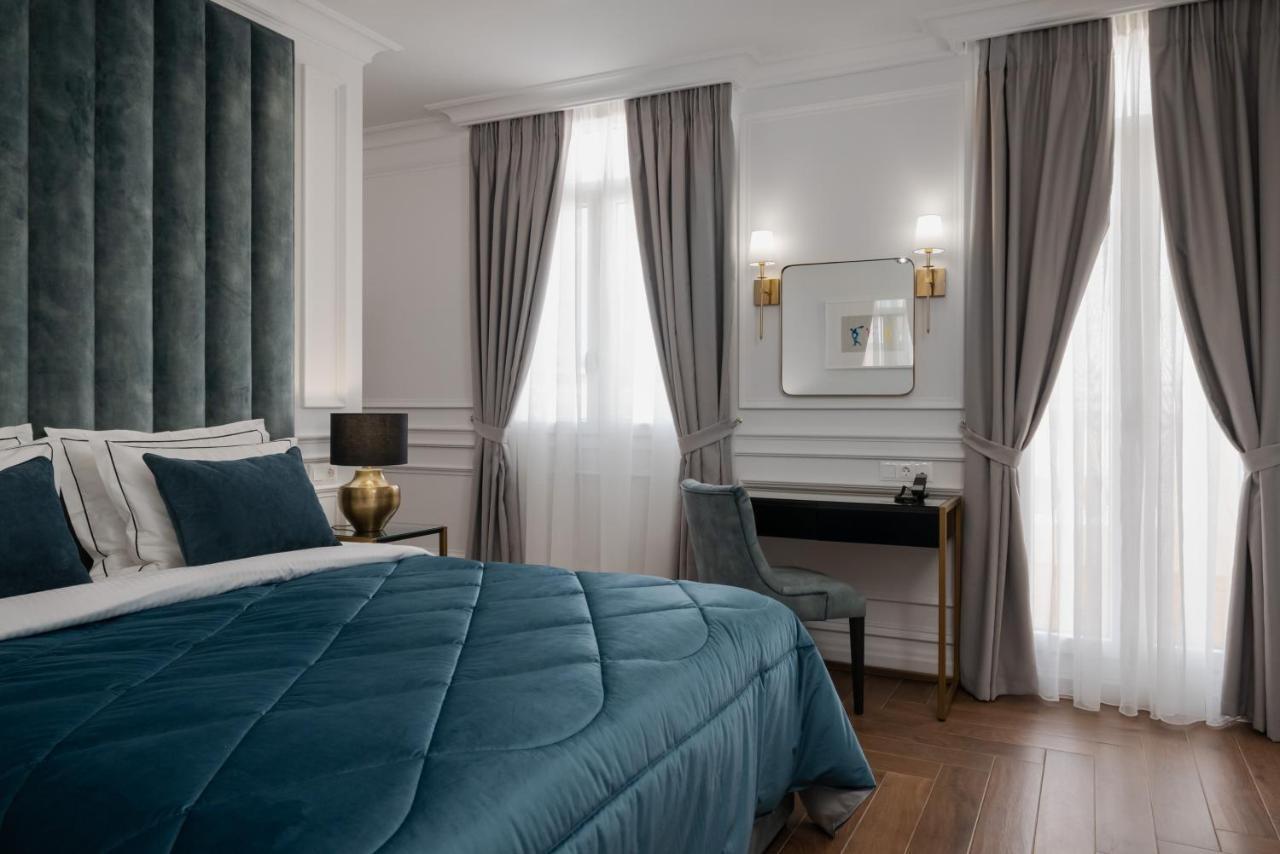 Praxitelous Luxury Suites Athens Exterior photo