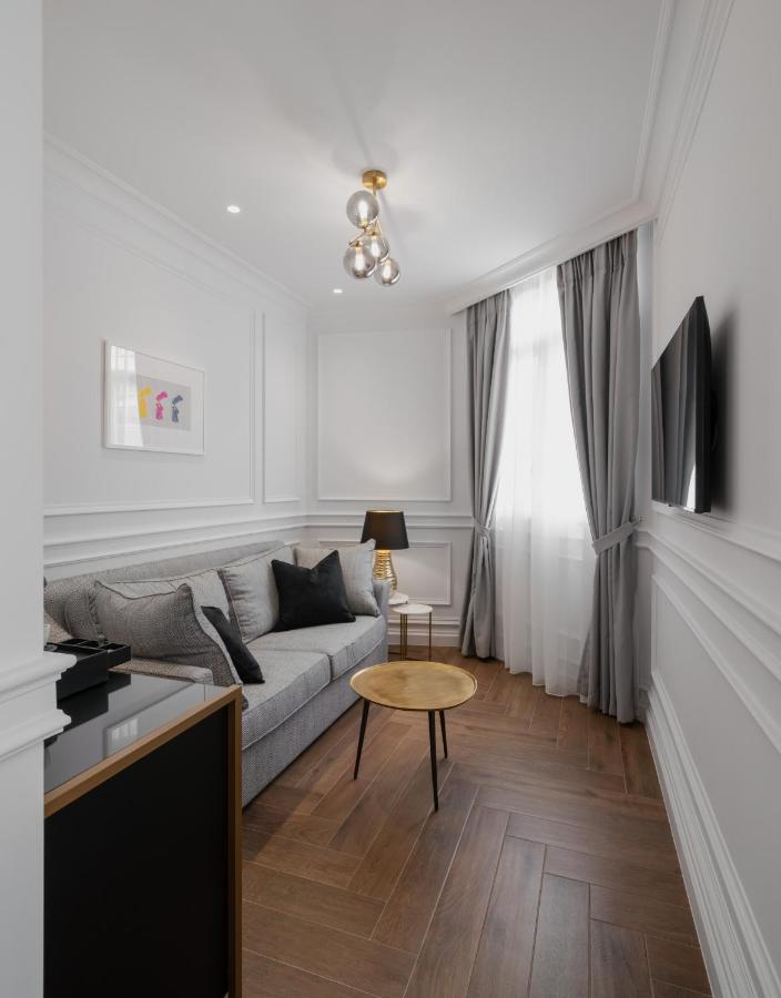 Praxitelous Luxury Suites Athens Exterior photo