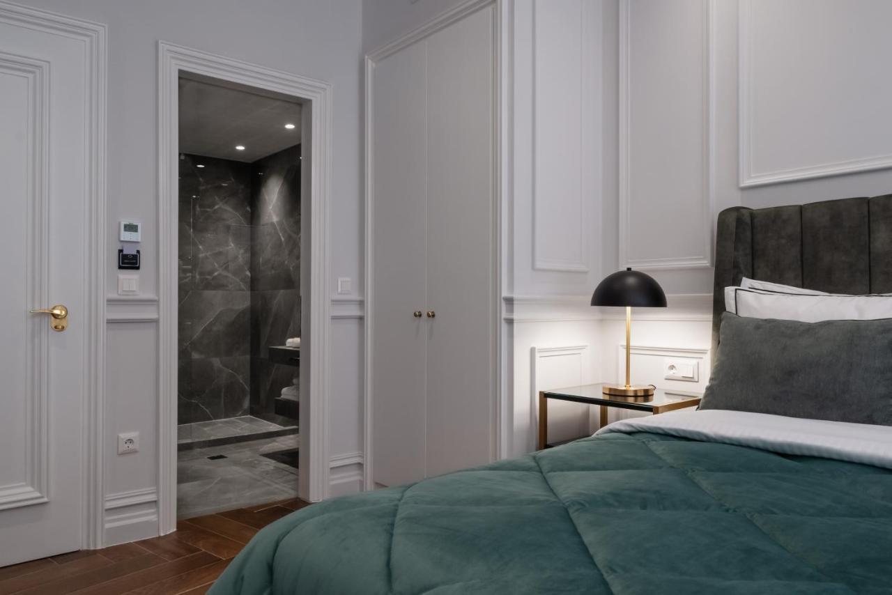Praxitelous Luxury Suites Athens Exterior photo