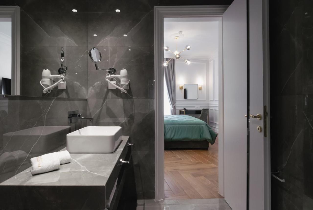 Praxitelous Luxury Suites Athens Exterior photo