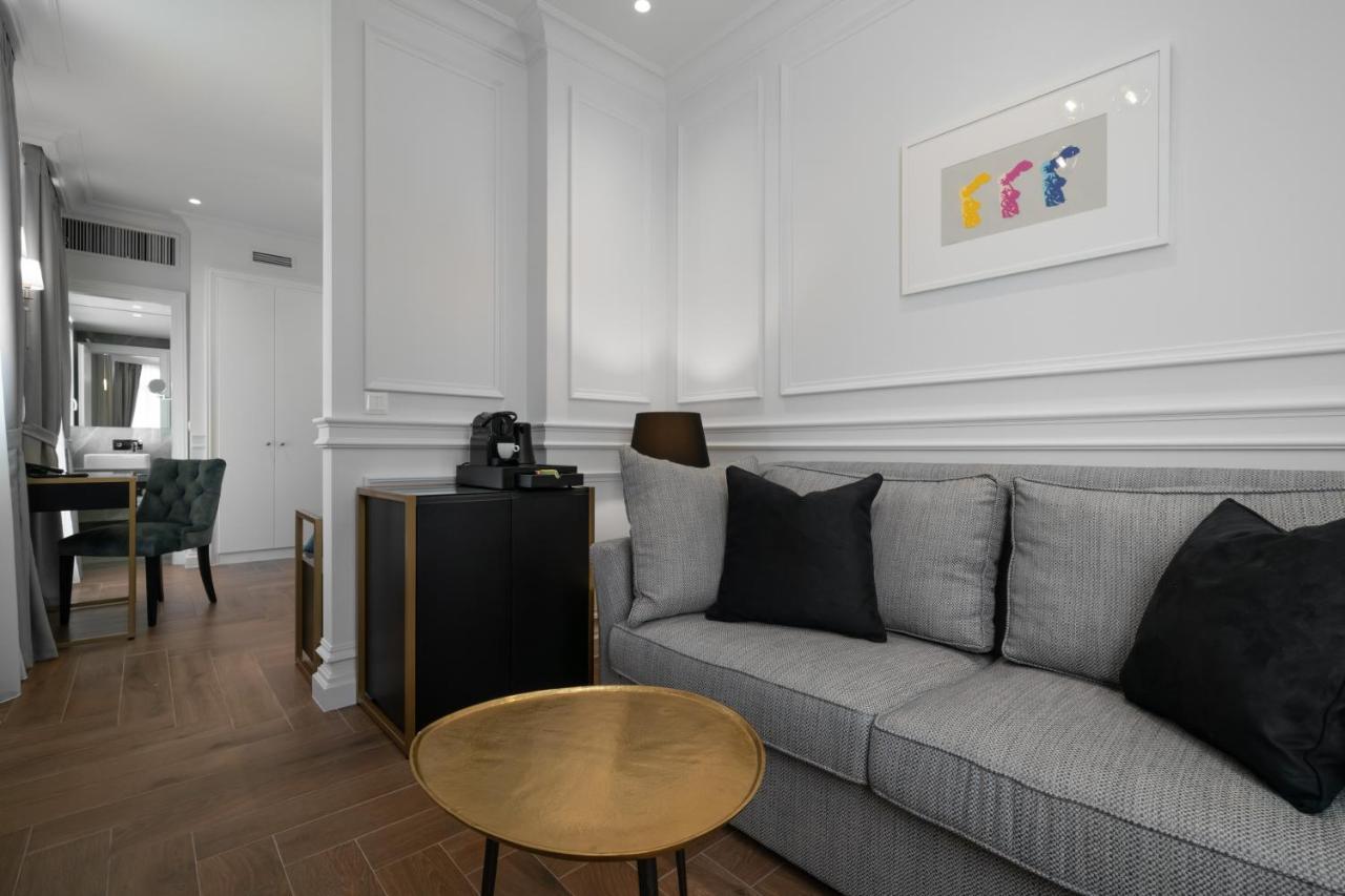 Praxitelous Luxury Suites Athens Exterior photo